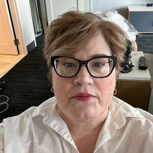 Meet your Posher, Posh